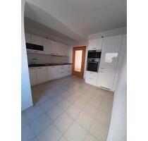 3 Zimmer zu vermieten - 750,00 EUR Kaltmiete, in Klingenberg am Main (PLZ: 63911)