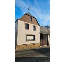 Einfamilienhaus halle und Nebengebäude - Mayen