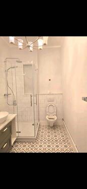 Foto - schön sanierte 2 Zimmer Altbau Wohnung Graf Haeseler Str.