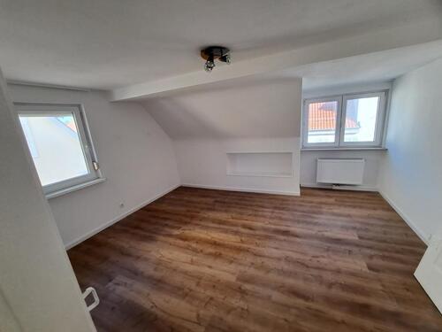 Foto - Helle, modernisierte Altbauwohnung mit 3,5 Zimmern und EBK