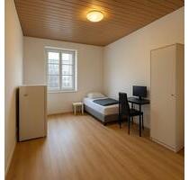 Zentral! Gemütliches, möbliertes WG-Zimmer (15 m²) ab sofort verfügbar. - München Ludwigsvorstadt-Isarvorstadt
