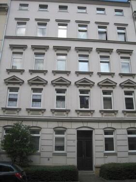 Foto - Wo das Leben so spielt - günstig geschnittene 2-Zi.-Wohnung mit Einbauküche