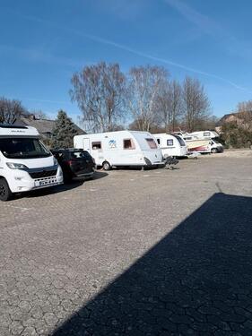 Foto - Revensdorf Abstellplatz- außen für WoMo WoWa Boote Anhänger