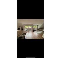 Schöne 3-Zimmer-Wohnung mit Loggia in zentraler Lage zu vermieten - Bielefeld Brackwede