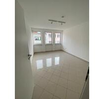 2-Zimmer Wohnung Innenstadt Erstbezug nach Renovierung - Sennfeld