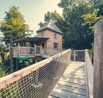 Baumhaus Ferienhaus bis 4 P. Fußbodenheizung, Sauna u. Badezuber - Zernien