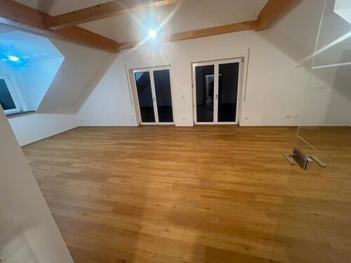 Foto - Wohnung Dachgeschosswohnung Vermieten