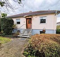 Bungalow-Traum mit 150 m² & Garten – Frisch saniert! - Echzell