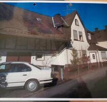 Vermietetes Haus zu verkaufen - 150.000,00&nbsp;EUR Kaufpreis, ca.&nbsp; 150,00&nbsp;m&sup2; in Bad Endbach (PLZ: 35080)
