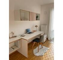 Helle 1-Zimmer Wohnung (möbliert) mit Balkon in Mainz-Neustadt