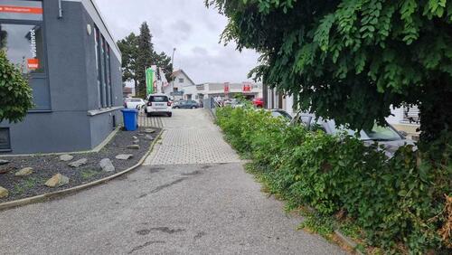 Foto - Sicherer Parkplatz direkt am Hauptbahnhof in Landshut - unkompliziert, zentral, jederzeit erreichbar