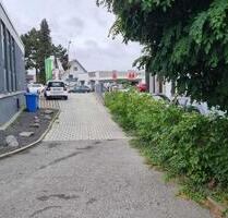 Sicherer Parkplatz direkt am Hauptbahnhof in Landshut - unkompliziert, zentral, jederzeit erreichbar - Ergolding