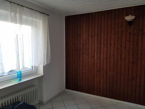 Foto - 4,5 Zi. Whg 110 qm Tiefenbach - 775,00&nbsp;EUR Kaltmiete, ca.&nbsp; 110,00&nbsp;m&sup2;