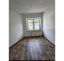 Dreizimmerwohnung mit 1-2 Kaltmieten Umzugshilfe in Auma Weidatal - Auma-Weidatal
