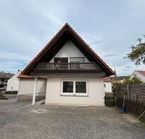 Einfamilienhaus mit Garten - 1.300,00&nbsp;EUR Kaltmiete, ca.&nbsp; 150,00&nbsp;m&sup2; in Kalbach (PLZ: 36148)