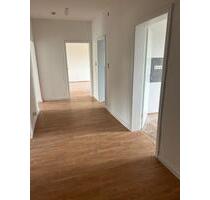Großzügige, sanierte 3-Zimmer-Wohnung mit Terrasse & Ausblick – 1. OG in Lügde