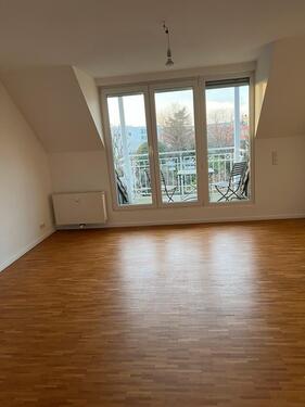 Foto - 2 Zimmer Dachgeschoßwohnung zur Miete in Troisdorf