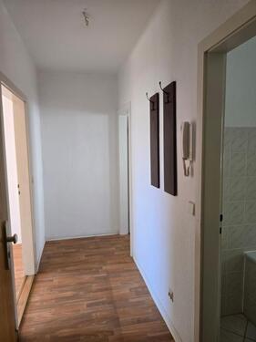 Foto - Kleine, sonnige 2-Zimmer-Wohnung im Hochparterre!