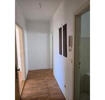 Kleine, sonnige 2-Zimmer-Wohnung im Hochparterre! - Kalbe (Milde)