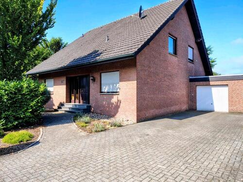 Foto - Einfamilienhaus - 445.000,00&nbsp;EUR Kaufpreis, ca.&nbsp; 175,00&nbsp;m&sup2;