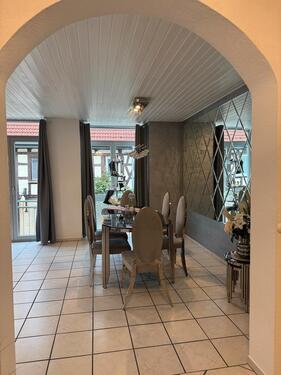 Foto - Schicke 2 Zimmerwohnung mit Balkon und eigenen PKW Stellplatz