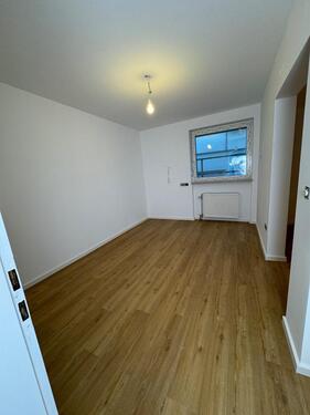Foto - 3-Zimmer-Wohnung mit 2 Bädern & Küche in Obrigheim – ca. 62 m², frisch renoviert