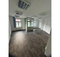 Gewerbeeinheit in der Stadtmitte von Altentreptow zu vermieten