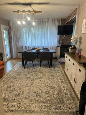 Foto - Zentral gelegene, gepflegte 4-Zimmer-Etagenwohnung mit Balkon