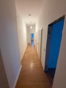 Foto - Helle und geräumige 5-Raumwohnung zu vermieten