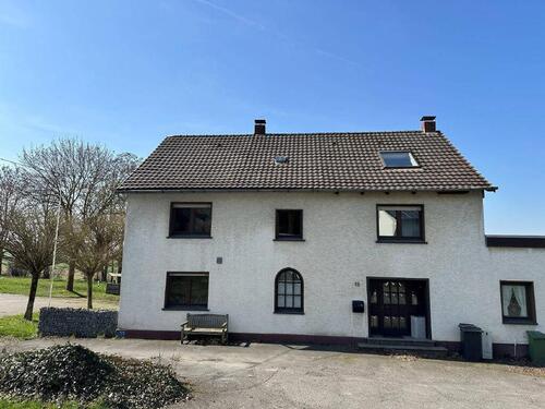 Foto - Mietangebot - Seltene Gelegenheit: Großzügiges Einfamilienhaus in ruhiger Lage mit Garten in Oberense!