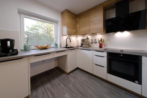Foto - Zentral gelegene 4-Zi.-Wohnung mit TG-Stellplatz, provisionsfrei