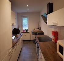 sanierte 2 Raum-Wohnung mit Einbauküche, Balkon und Stellplatz - Mühlau