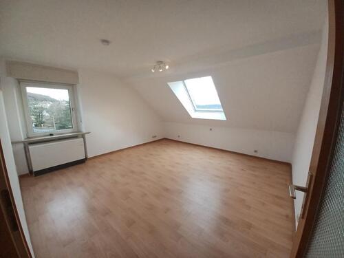 Foto - Dachgeschosswohnung - 380,00 EUR Kaltmiete, ca.  45,00 m²