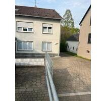 Wohnung mit Terrasse, Stellplatz und eigenem Garten - Witten Annen