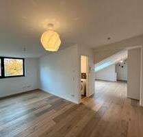 Moderne 1-Zimmer-Dachgeschosswohnung in Baldham - Vaterstetten