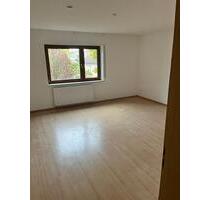 3.Zi-Wohnung zu vermieten! - 800,00 EUR Kaltmiete, in Reichartshausen (PLZ: 74934)