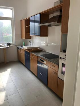 Foto - 5-Zimmer-Wohnung im Erdgeschoss separater Eingang Einbauküche zwei Bäder