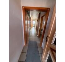 Großzügige 2-Zimmer-Dachgeschosswohnung (85 m²) - Groß-Gerau
