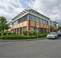 Optimales Büro im 1. OG: Flexibel mietbar, zentral & mit professionellem Service. - Köln Nippes