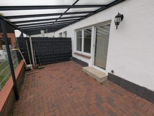 Foto - EG 4 Zi. EBK, Dusche, überdachte Terrasse, Garten, Stellplatz