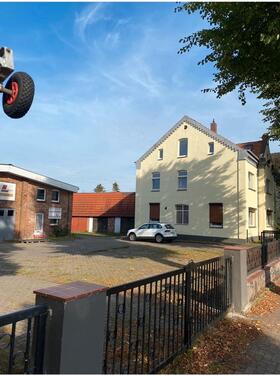 Foto - 13 Zimmer Mehrfamilienhaus, Wohnhaus zum Kaufen in Lübtheen