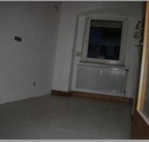 Schöne 3 Zimmer Wohnung in Zentrumsnähe mit Terrasse - Deggendorf