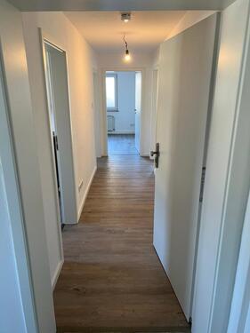 Foto - Helle 3 Zimmer Wohnung in zentr. Lage von Breidenbach + Stellpl.