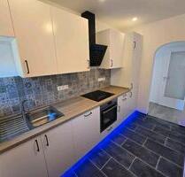 Erstbezug nach Sanierung. Freundliche 3 Zimmer Wohnung mit EBK - Düsseldorf Stadtbezirk 9