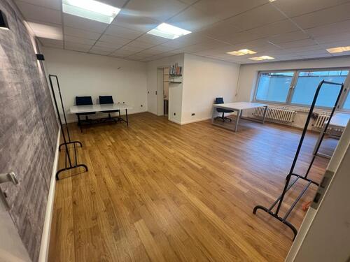 Foto - Gewerbe Büro Praxis Studio Yoga Ergotherapie Handwerk Kindergarte