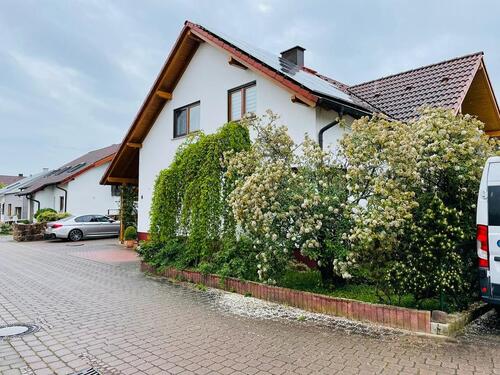 Foto - Großzügiges Einfamilienhaus in ruhiger Sackgasse zu vermieten