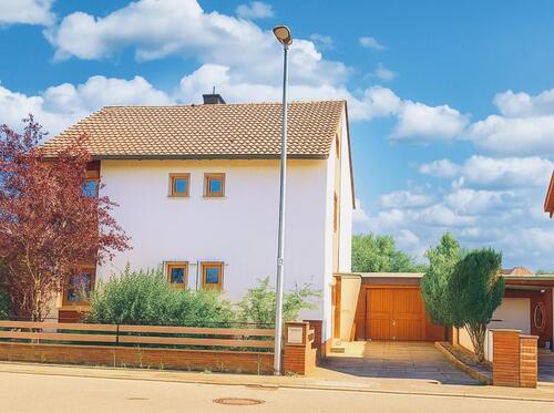 Foto - Gepflegtes Einfamilienhaus mit Garten von privat