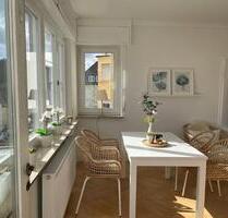 Wunderschöne möblierte Wohnung mit Balkon und Garten - ideal für eine Familie oder WG - Stuttgart Stuttgart-Süd