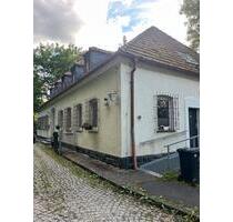 Modernes Zweifamilienhaus - 299.000,00&nbsp;EUR Kaufpreis, ca.&nbsp; 270,00&nbsp;m&sup2; in Berga/Elster (PLZ: 07980)