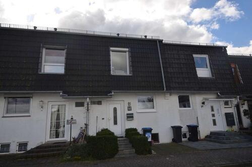 Foto - Reihenmittelhaus mit Keller und Garage